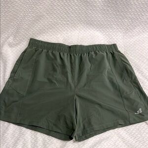bcg Ladies Green Walk Shorts Size L
